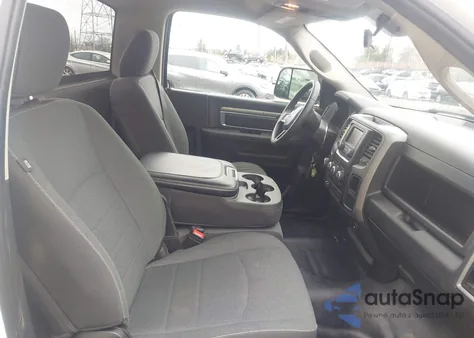 2022 Ram 1500 Classic Tradesman 4X2 8' Box from USA, damaged, VIN 3C6JR6DG4NG330058